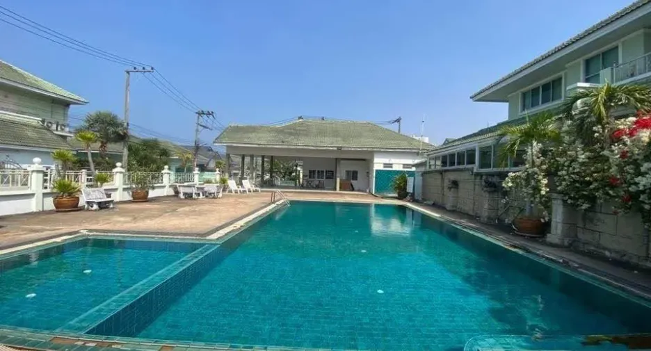 Haus zum Kauf mit 3 Zimmer in Bang Lamung, Chonburi