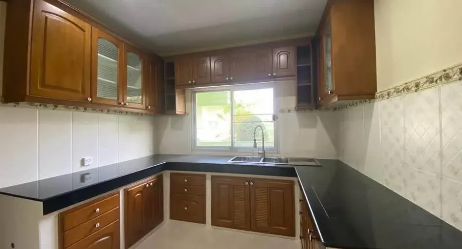 Haus zum Kauf mit 3 Zimmer in Bang Lamung, Chonburi