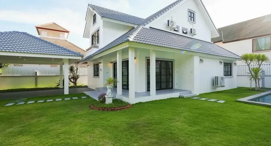 Casa en venta de 4 habitaciones en Bang Lamung, Chonburi