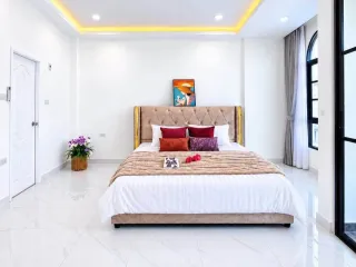 For rent 2 bedrooms townhouse in Bang Lamung, Chonburi