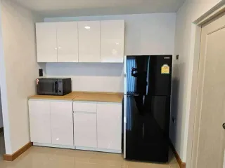Haus zur Miete mit 4 Zimmer in Si Racha, Chonburi