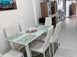 Casa adosada en alquiler de 2 habitaciones en Bang Lamung, Chonburi