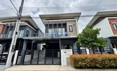 For rent and for sale 3 bedrooms house in Bang Lamung, Chonburi