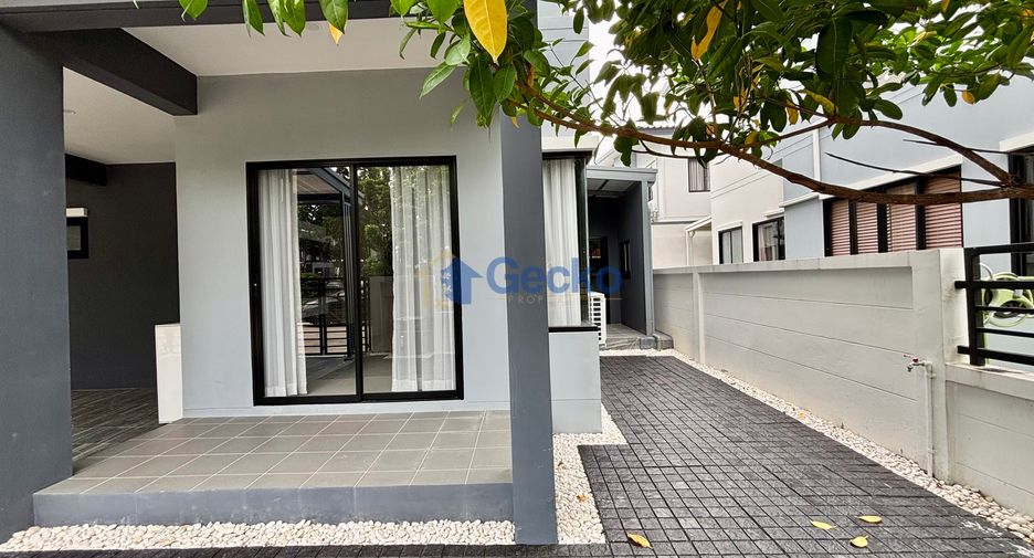 For rent and for sale 3 bedrooms house in Bang Lamung, Chonburi