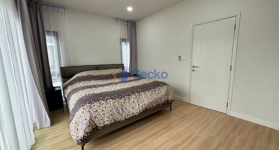 For rent and for sale 3 bedrooms house in Bang Lamung, Chonburi