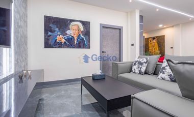 For sale 3 bedrooms condo in Na Jomtien, Pattaya
