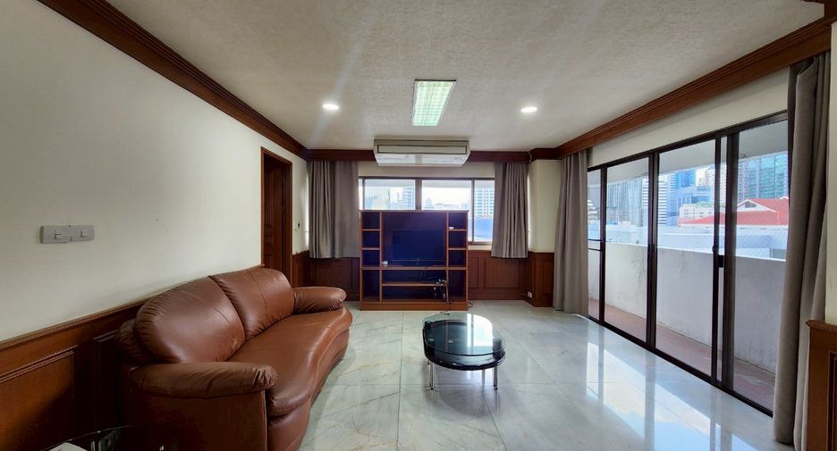 For rent そして for sale 3 ベッドルーム condo in Watthana, Bangkok