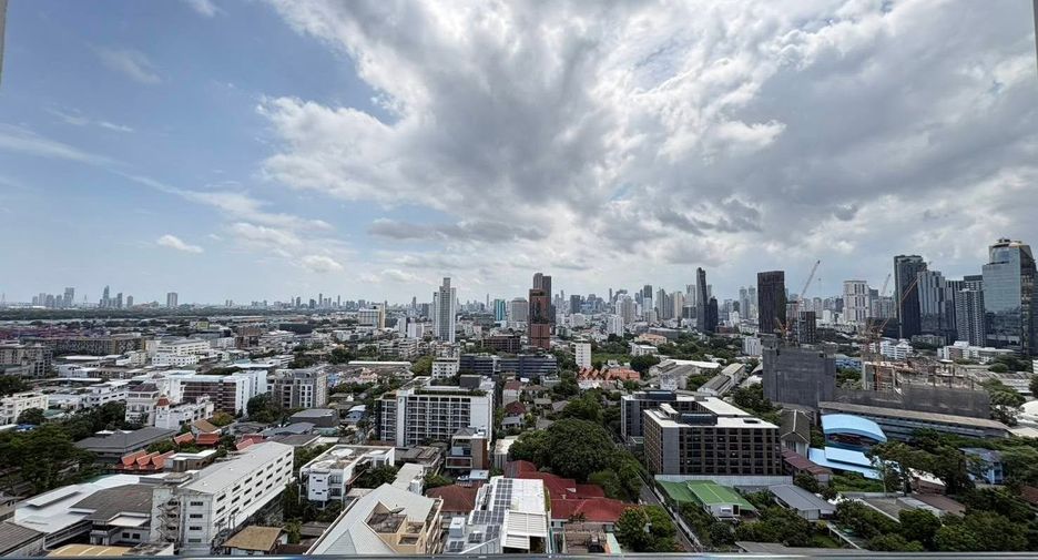 Condo en alquiler de 2 habitaciones en Khlong Toei, Bangkok