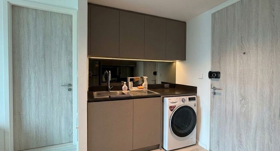 For rent 1 Beds condo in Khlong Toei, Bangkok