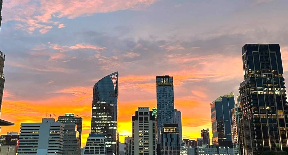 For rent 1 Beds condo in Khlong Toei, Bangkok