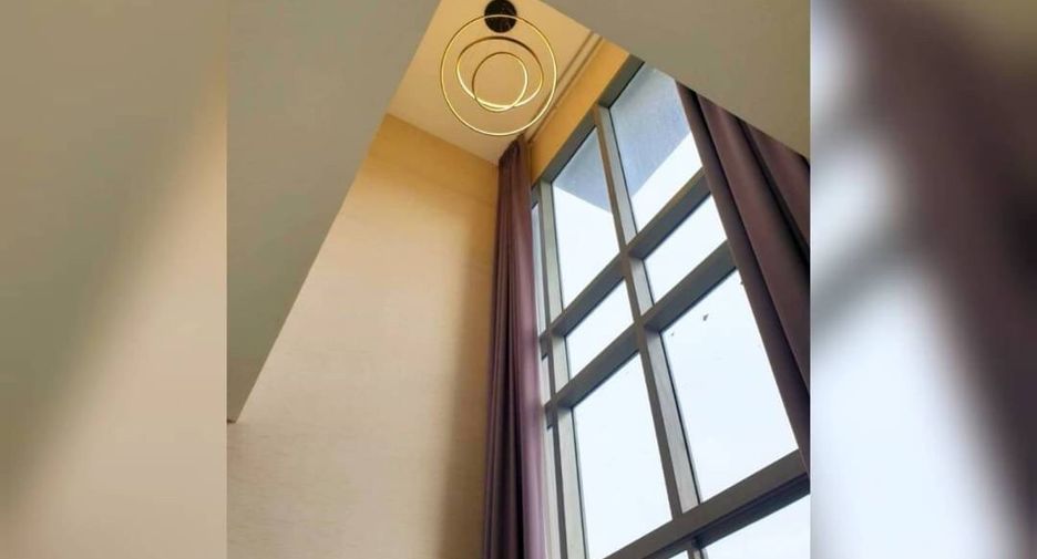 Condo en alquiler de 2 habitaciones en Khlong Toei, Bangkok