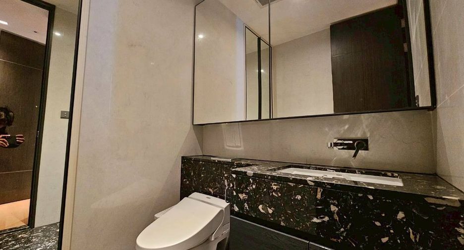 For rent and for sale 2 bedrooms condo in Khlong Toei, Bangkok