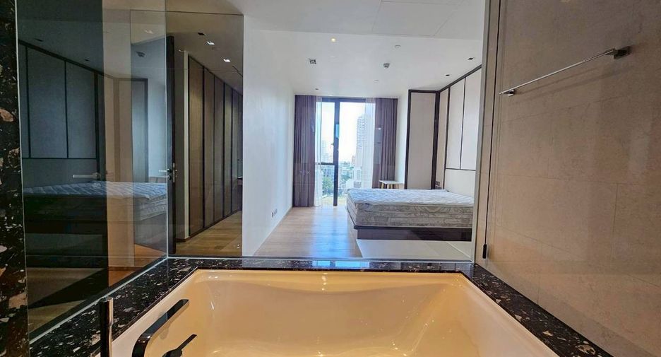 For rent and for sale 2 bedrooms condo in Khlong Toei, Bangkok