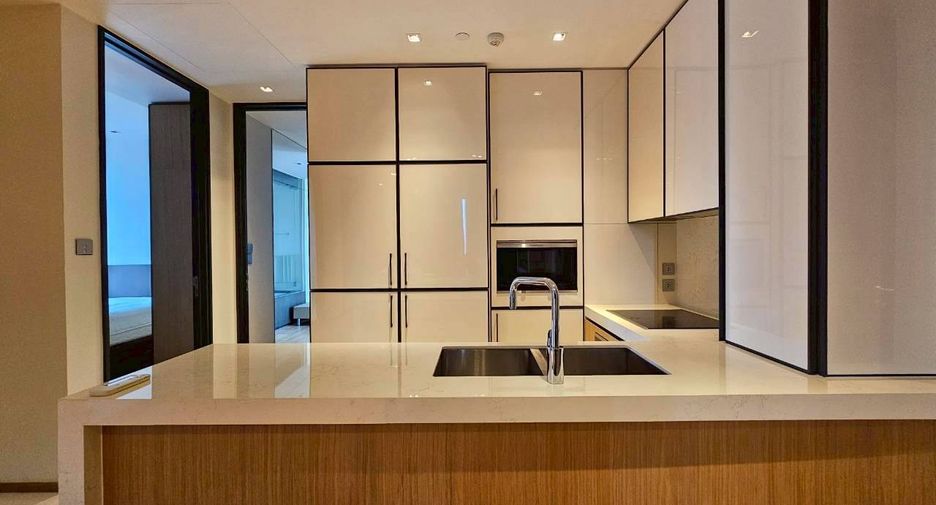For rent and for sale 2 bedrooms condo in Khlong Toei, Bangkok