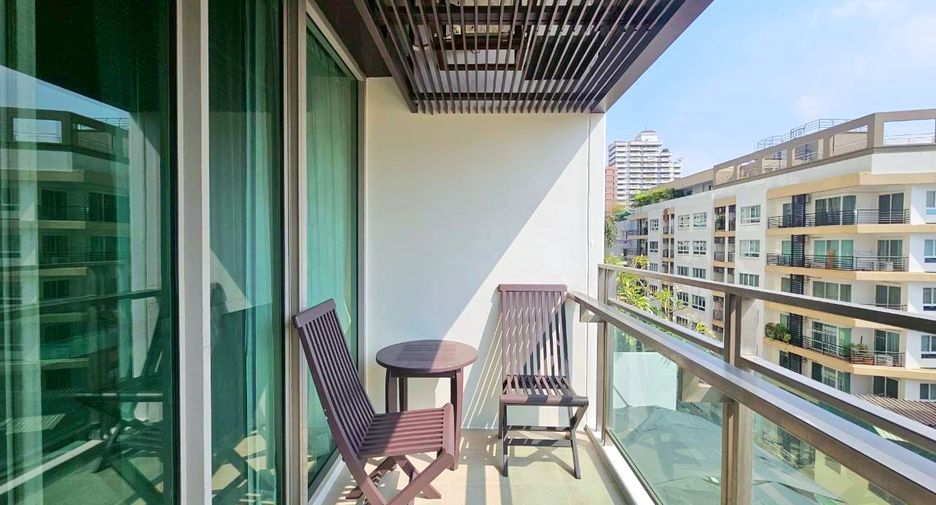 For rent 2 bedrooms condo in Khlong Toei, Bangkok