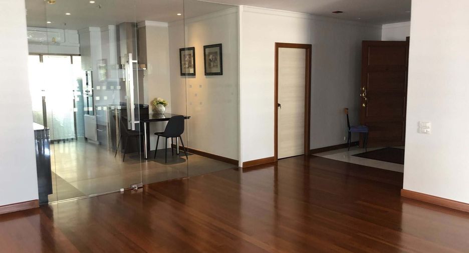 For rent 3 ベッドルーム condo in Watthana, Bangkok