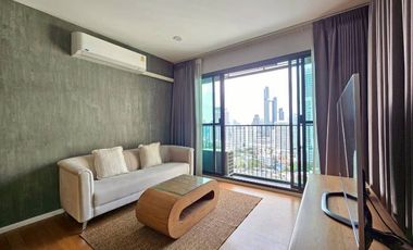 For rent and for sale 2 bedrooms condo in Watthana, Bangkok