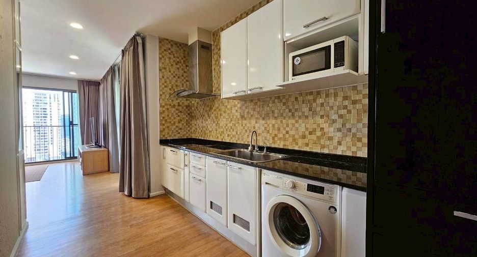 For rent and for sale 2 bedrooms condo in Watthana, Bangkok