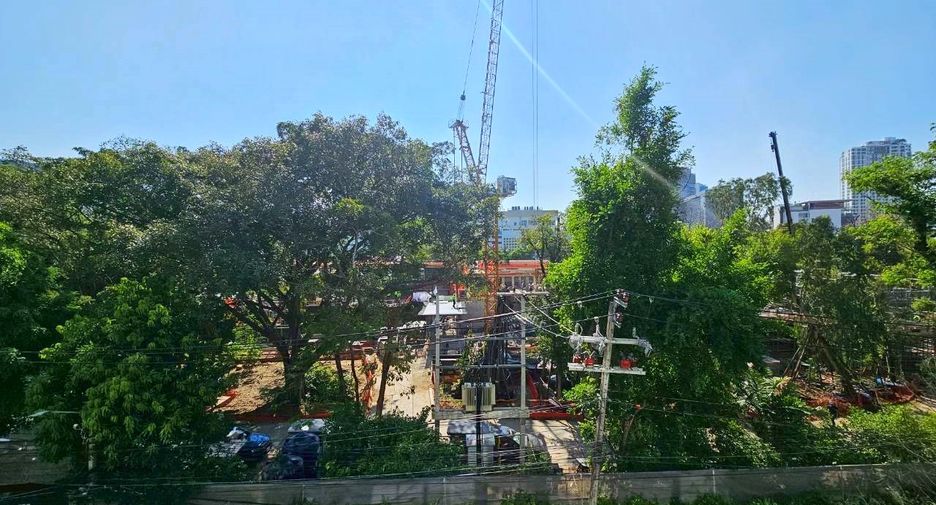 Condo en alquiler de 1 habitaciones en Khlong Toei, Bangkok