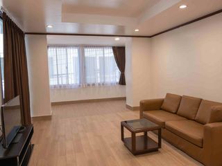 Reihenhaus zur Miete mit 3 Zimmer in Khlong Toei, Bangkok