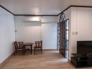 Reihenhaus zur Miete mit 3 Zimmer in Khlong Toei, Bangkok