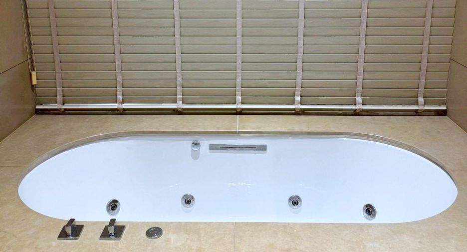 For rent 2 ベッドルーム condo in Sathon, Bangkok