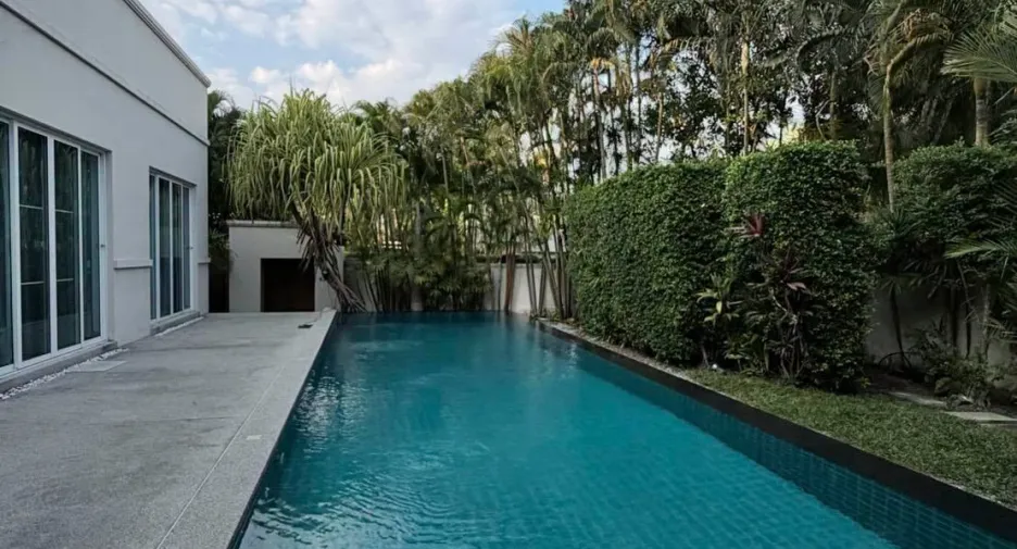 À louer 3 chambres villa à Bang Lamung, Chonburi