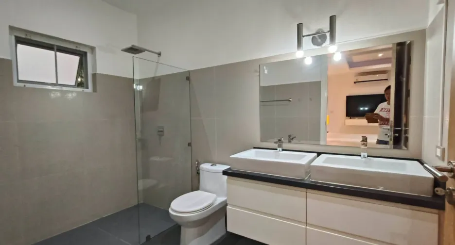 À louer 3 chambres villa à Bang Lamung, Chonburi