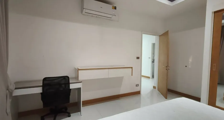 À louer 3 chambres villa à Bang Lamung, Chonburi