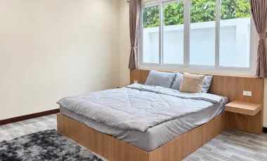 Villa zum Kauf mit 4 Zimmer in Bang Lamung, Chonburi