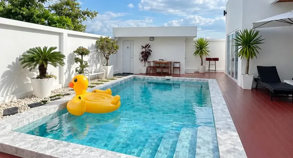 Villa zum Kauf mit 4 Zimmer in Bang Lamung, Chonburi