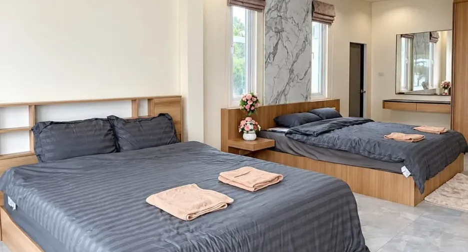 Villa zum Kauf mit 4 Zimmer in Bang Lamung, Chonburi