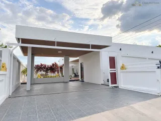 出售 4 卧室 别墅 在 Bang Lamung, Chon Buri
