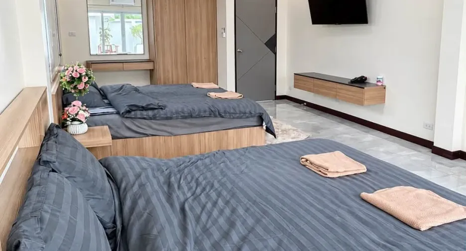 Villa zum Kauf mit 4 Zimmer in Bang Lamung, Chonburi