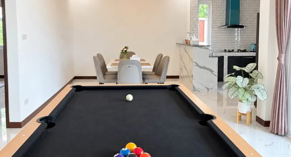 Villa zum Kauf mit 4 Zimmer in Bang Lamung, Chonburi