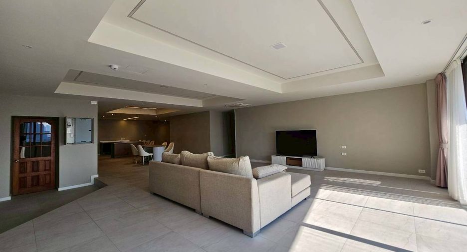 Condo en alquiler de 4 habitaciones en Khlong Toei, Bangkok