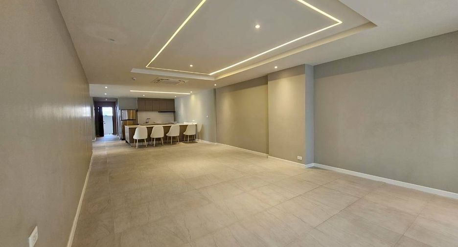 Condo en alquiler de 4 habitaciones en Khlong Toei, Bangkok