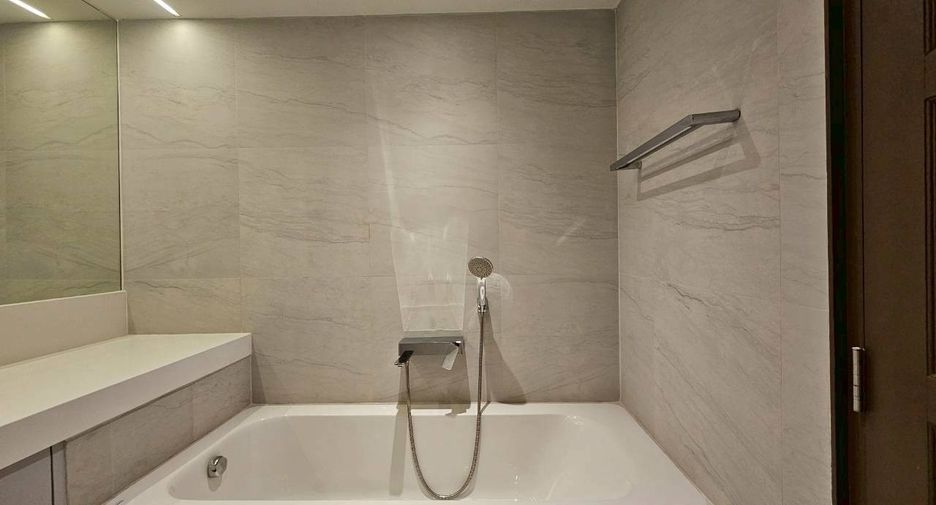 Condo en alquiler de 4 habitaciones en Khlong Toei, Bangkok