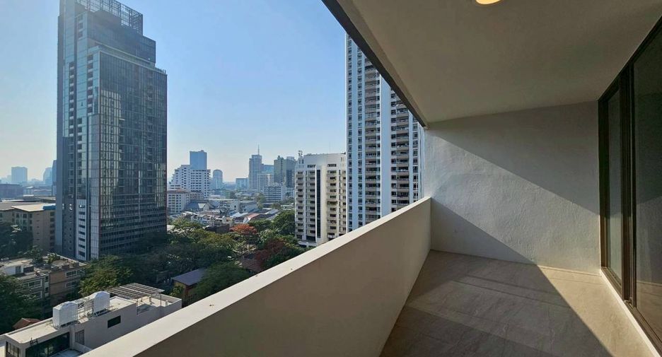 Condo en alquiler de 4 habitaciones en Khlong Toei, Bangkok