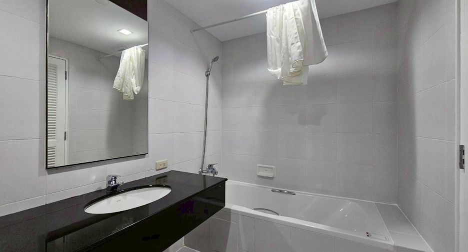 À louer 2 chambres condo à Khlong Toei, Bangkok