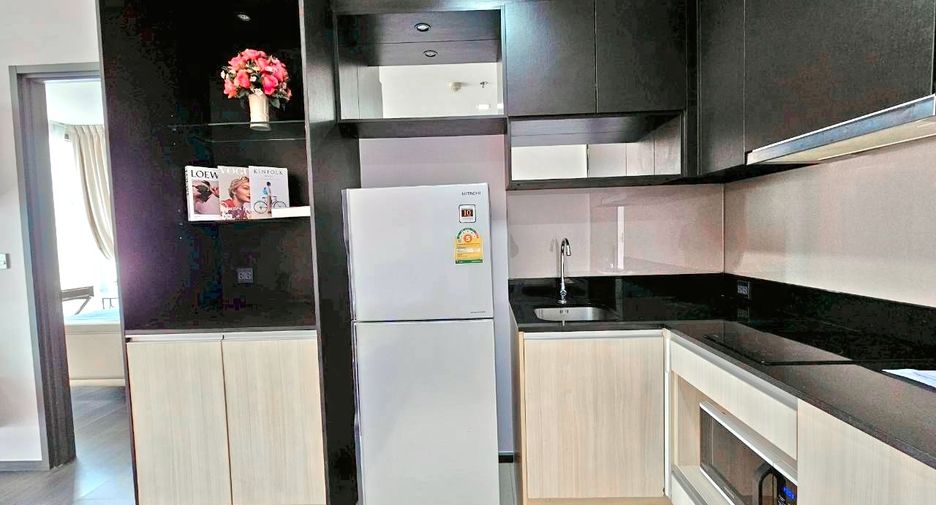 Condo en alquiler de 1 habitaciones en Khlong Toei, Bangkok