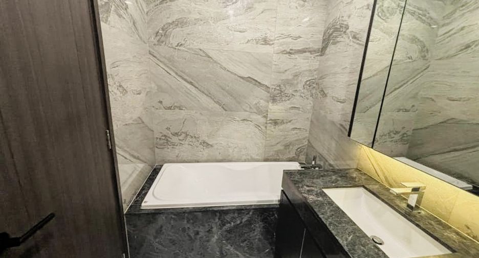 For rent 1 Beds condo in Khlong Toei, Bangkok
