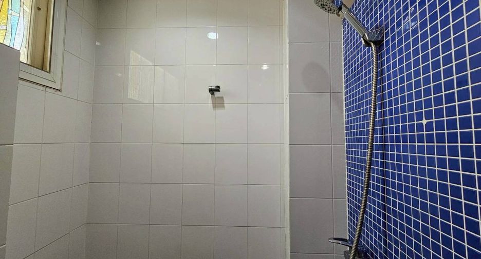 Haus zur Miete mit 2 Zimmer in Watthana, Bangkok