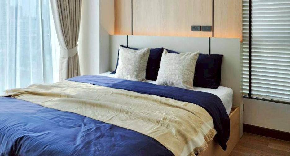 For rent 2 bedrooms condo in Watthana, Bangkok