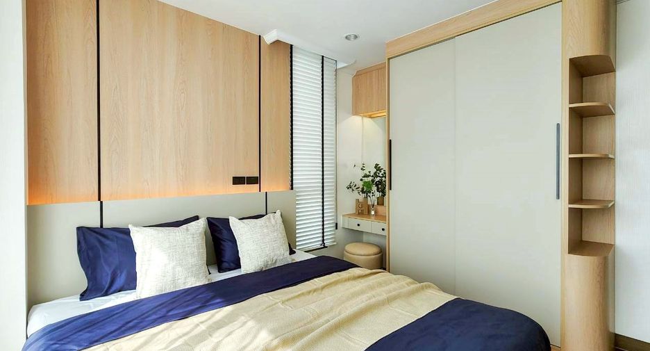 For rent 2 bedrooms condo in Watthana, Bangkok