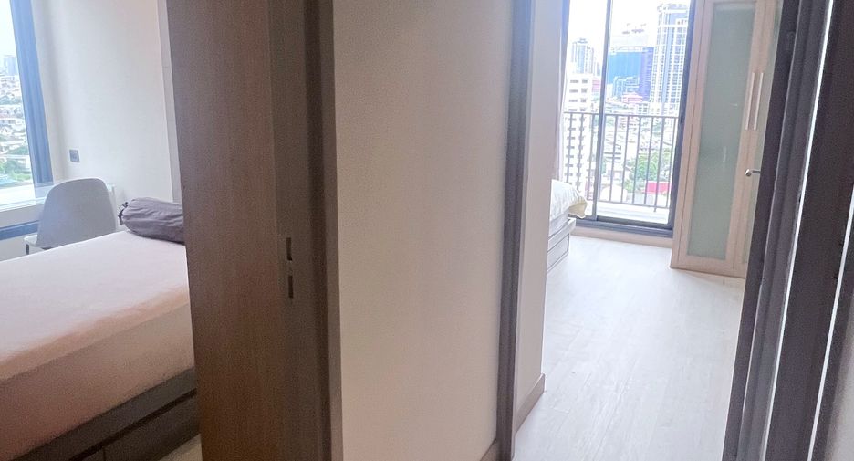 À louer et à vendre 2 chambres condo à Watthana, Bangkok