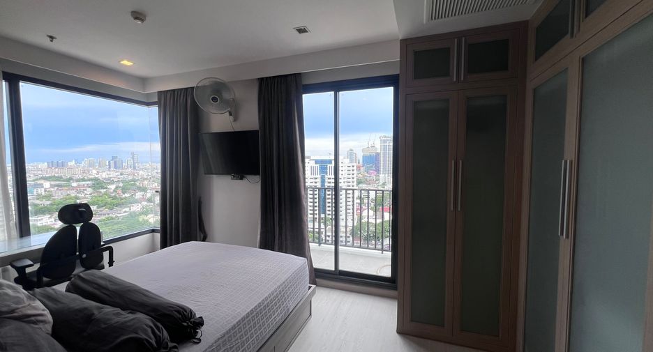 À louer et à vendre 2 chambres condo à Watthana, Bangkok