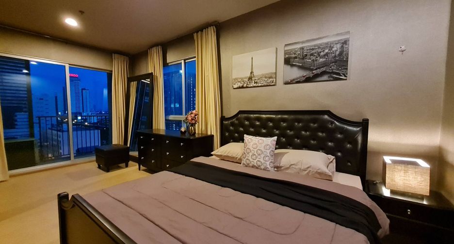 For rent 2 bedrooms condo in Khlong San, Bangkok