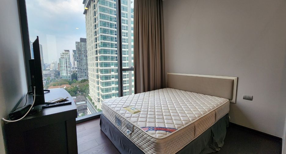 For rent 2 bedrooms condo in Khlong Toei, Bangkok