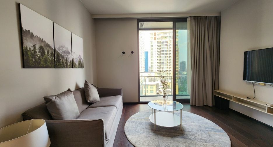 For rent 2 bedrooms condo in Khlong Toei, Bangkok